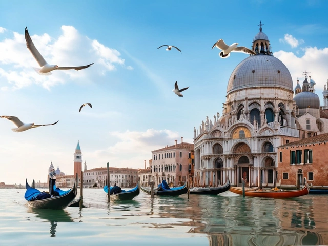 Рекордные доходы Венеции от временного туристического налога: причины и последствия
